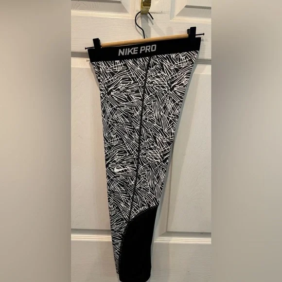 Nike Pro Dri Fit Women’s Leggings Abstract Print Size M - Picture 4 of 13